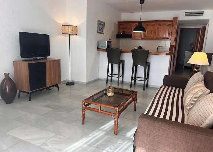 Beril Ocean View Апартаменти Адехе